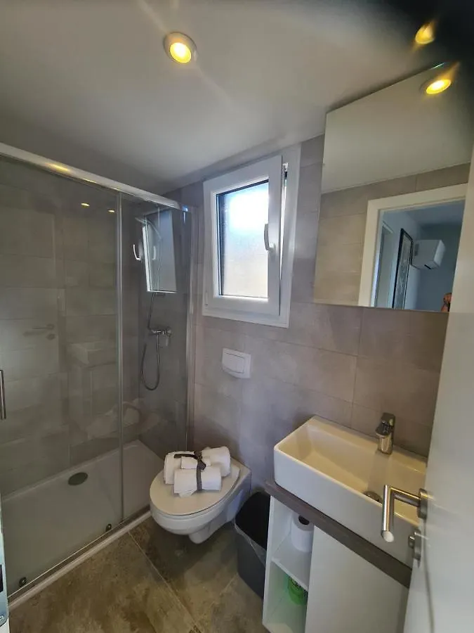 Camping Das Ist Walter House, New 2020! Hotell Osor Kroatien