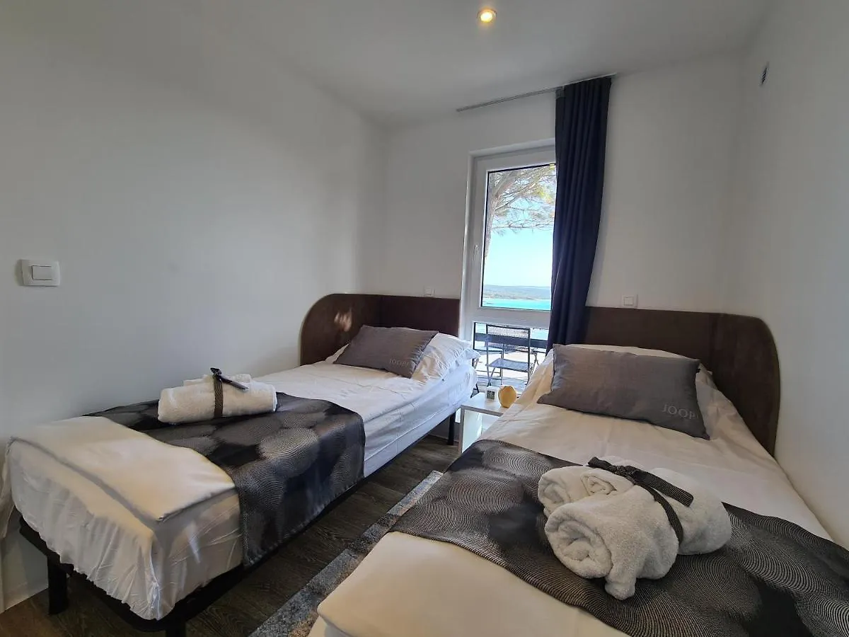Das Ist Walter House, New 2020! Hotell Osor Camping